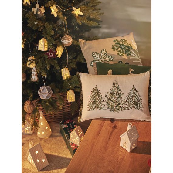 Подушка декоративная с вышивкой Snow flakes из коллекции New Year Essential, 45х45 см, Tkano, изображение 4